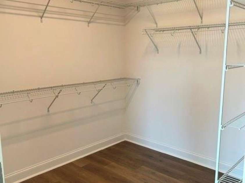 3048 Five Creek Road, Charlotte, NC 28213.  MLS# CAR4302614, YatesRealty ID 8783. 