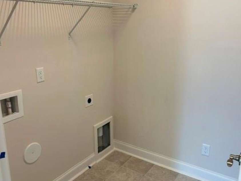 3048 Five Creek Road, Charlotte, NC 28213.  MLS# CAR4302614, YatesRealty ID 8783. 