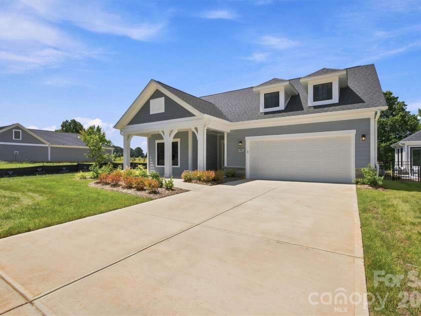 3048 Five Creek Road, Charlotte, NC 28213.  MLS# CAR4302614, YatesRealty ID 8783. 