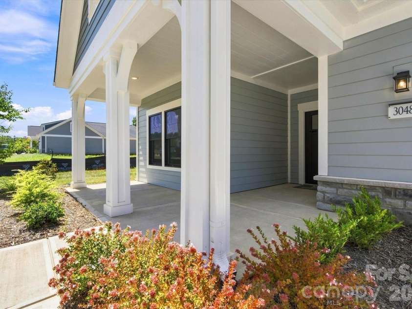 3048 Five Creek Road, Charlotte, NC 28213.  MLS# CAR4302614, YatesRealty ID 8783. 