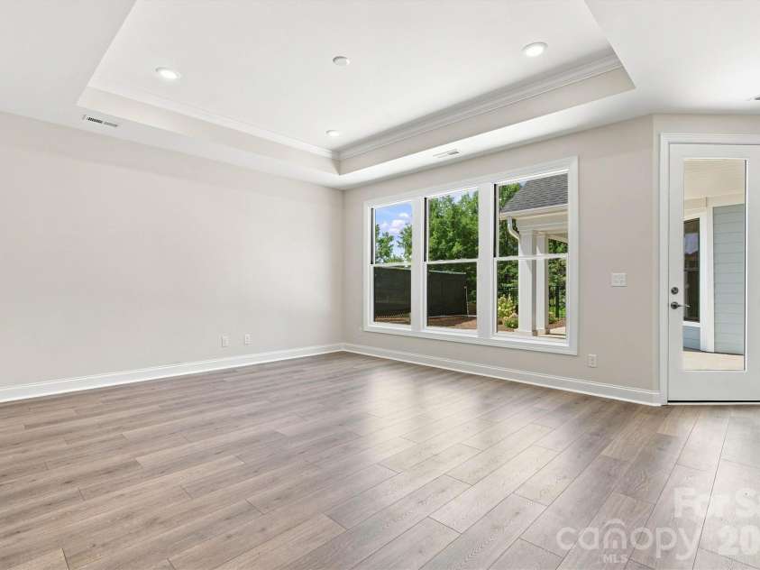 3048 Five Creek Road, Charlotte, NC 28213.  MLS# CAR4302614, YatesRealty ID 8783. 