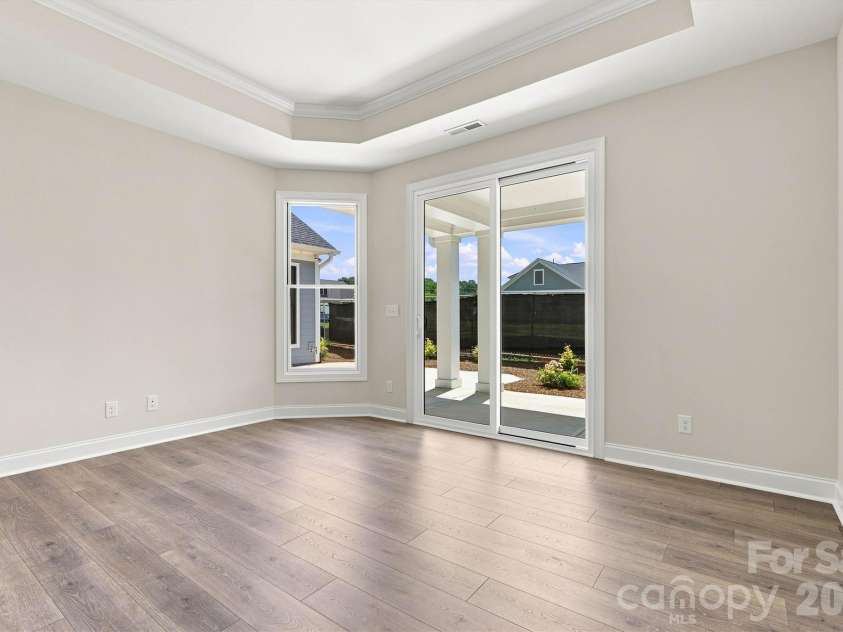 3048 Five Creek Road, Charlotte, NC 28213.  MLS# CAR4302614, YatesRealty ID 8783. 