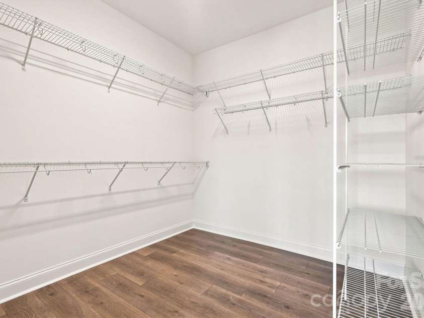 3048 Five Creek Road, Charlotte, NC 28213.  MLS# CAR4302614, YatesRealty ID 8783. 