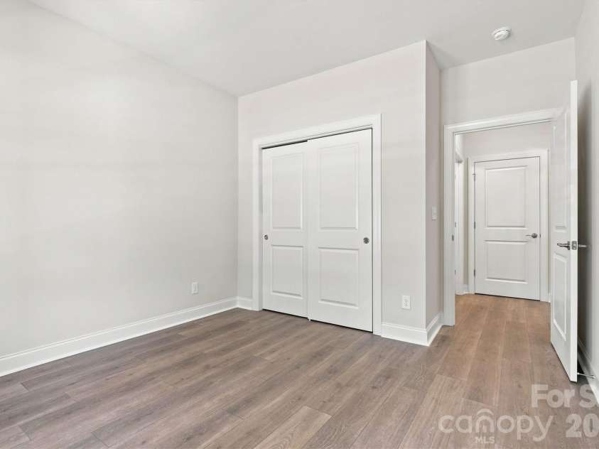 3048 Five Creek Road, Charlotte, NC 28213.  MLS# CAR4302614, YatesRealty ID 8783. 
