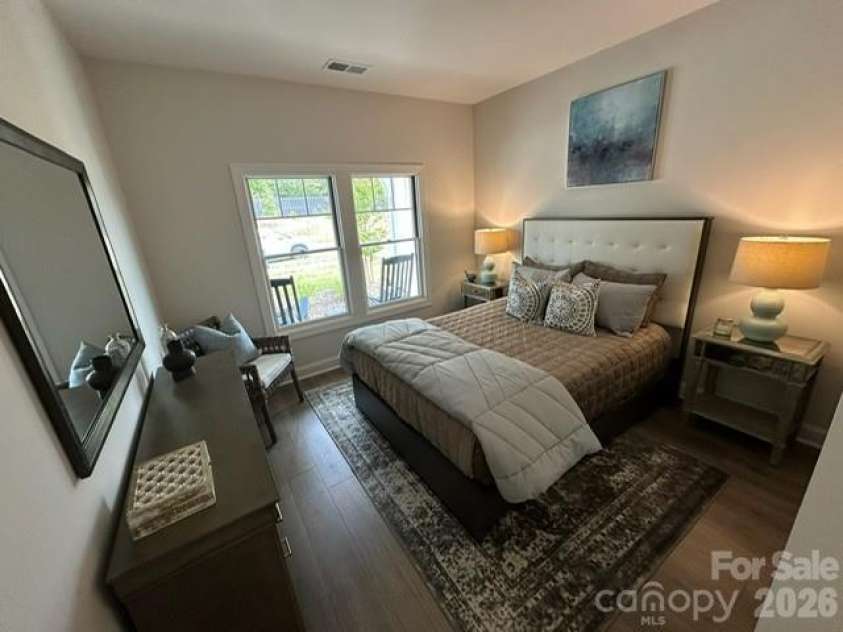 3048 Five Creek Road, Charlotte, NC 28213.  MLS# CAR4302614, YatesRealty ID 8783. 