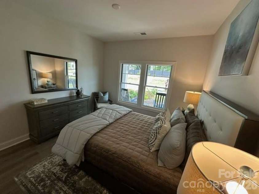 3048 Five Creek Road, Charlotte, NC 28213.  MLS# CAR4302614, YatesRealty ID 8783. 