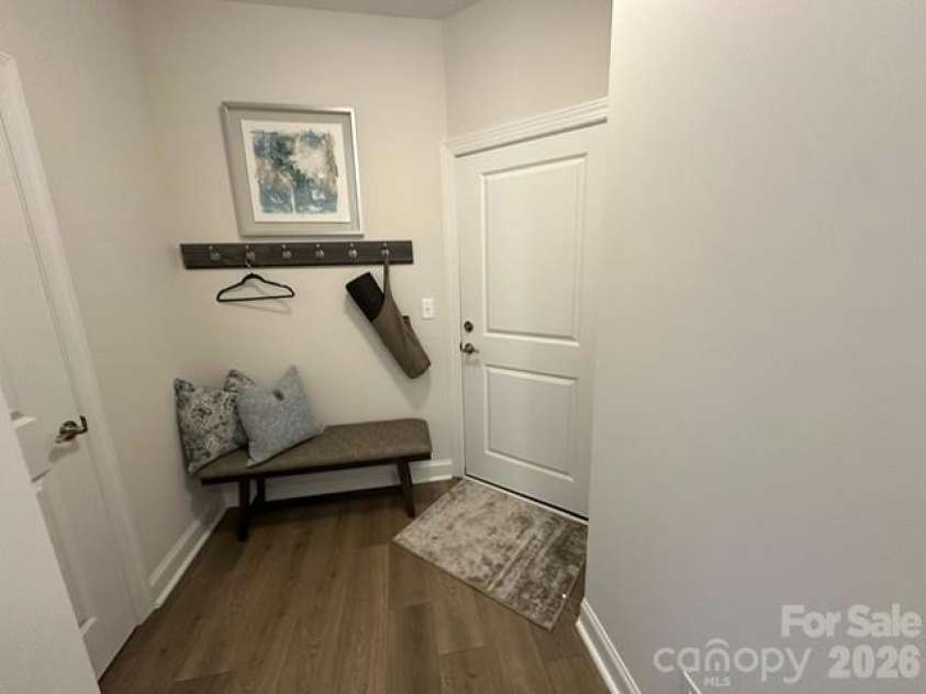 3048 Five Creek Road, Charlotte, NC 28213.  MLS# CAR4302614, YatesRealty ID 8783. 
