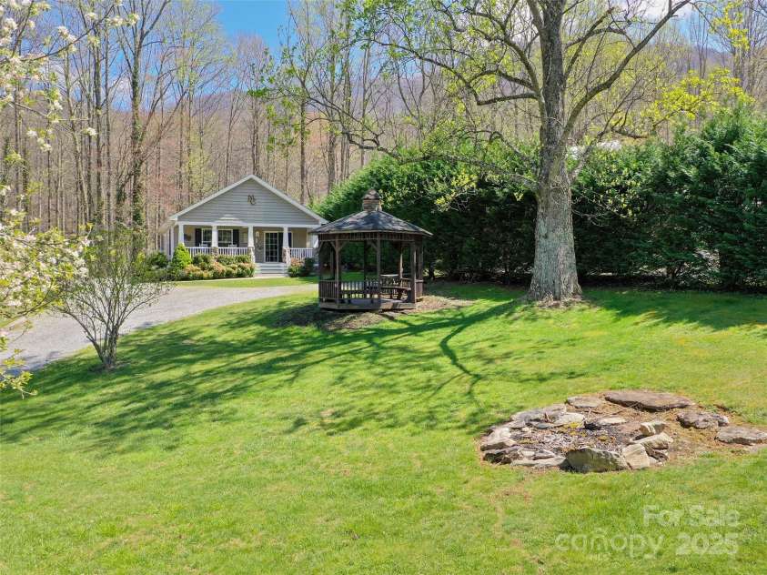 107 Timberline Drive, Maggie Valley, NC 28751.  MLS# CAR4247812, YatesRealty ID 8784. 