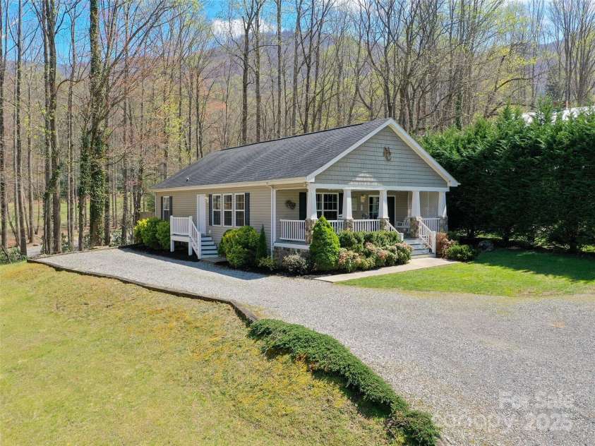107 Timberline Drive, Maggie Valley, NC 28751.  MLS# CAR4247812, YatesRealty ID 8784. 