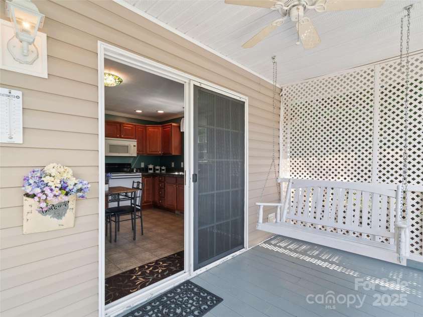 107 Timberline Drive, Maggie Valley, NC 28751.  MLS# CAR4247812, YatesRealty ID 8784. 