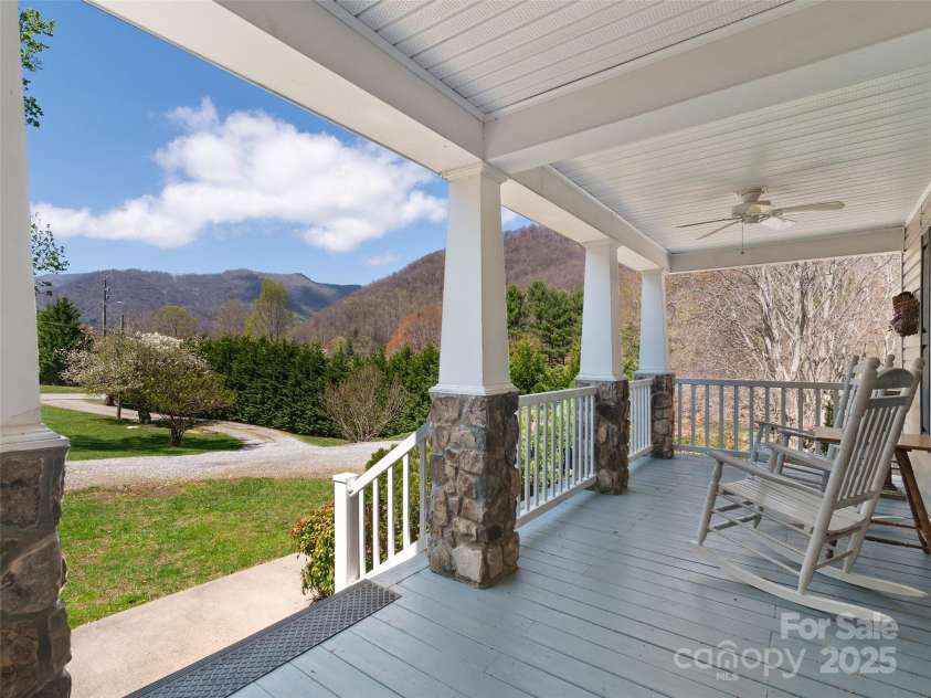 107 Timberline Drive, Maggie Valley, NC 28751.  MLS# CAR4247812, YatesRealty ID 8784. 