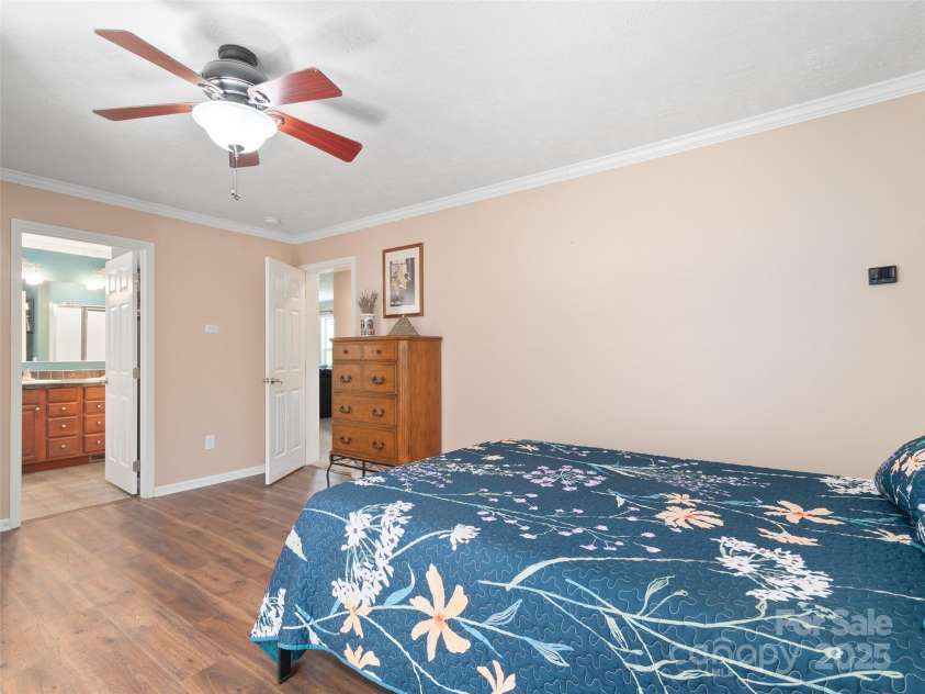 107 Timberline Drive, Maggie Valley, NC 28751.  MLS# CAR4247812, YatesRealty ID 8784. 