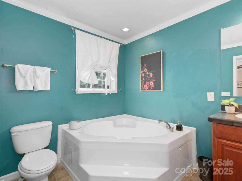 107 Timberline Drive, Maggie Valley, NC 28751.  MLS# CAR4247812, YatesRealty ID 8784. 