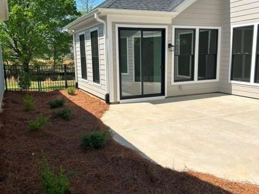3044 Five Creek Road, Charlotte, NC 28213.  MLS# CAR4243569, YatesRealty ID 8784. 