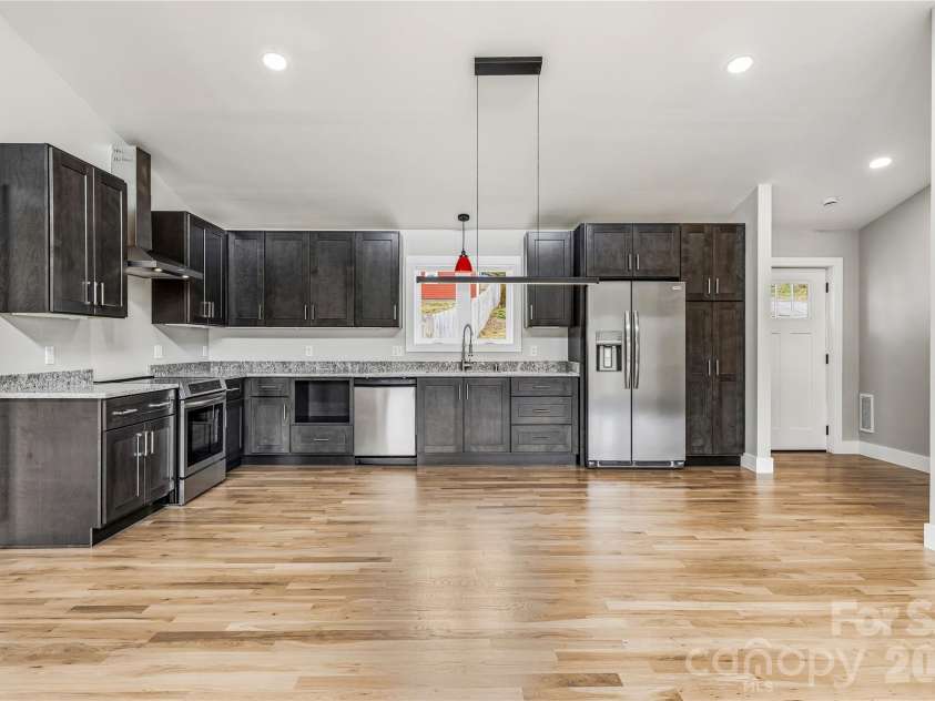 326 Emma Road, Asheville, NC 28806.  MLS# CAR4354213, YatesRealty ID 8786. Kitchen