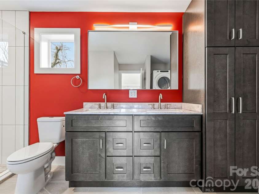 326 Emma Road, Asheville, NC 28806.  MLS# CAR4354213, YatesRealty ID 8786. Master bath