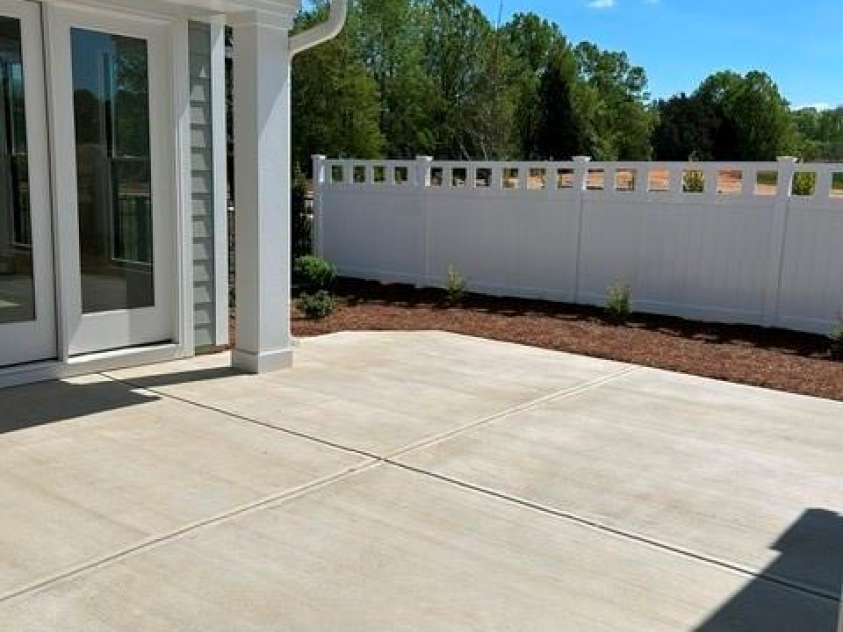 4185 Creek Bridge Circle, Charlotte, NC 28213.  MLS# CAR4243535, YatesRealty ID 8787. 