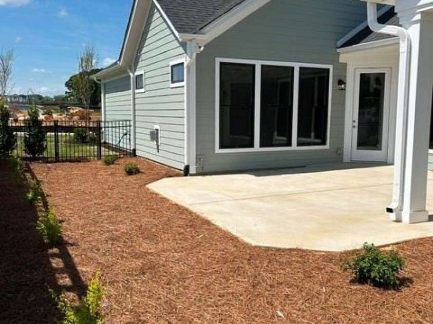 4185 Creek Bridge Circle, Charlotte, NC 28213.  MLS# CAR4243535, YatesRealty ID 8787. 