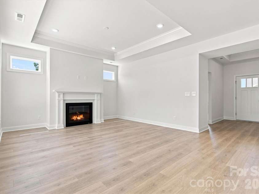 4185 Creek Bridge Circle, Charlotte, NC 28213.  MLS# CAR4243535, YatesRealty ID 8787. 