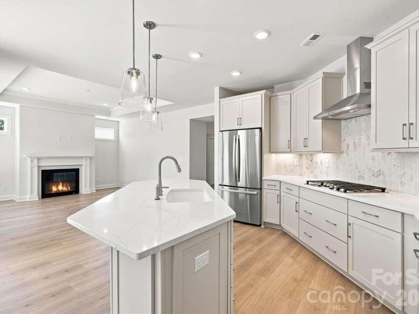 4185 Creek Bridge Circle, Charlotte, NC 28213.  MLS# CAR4243535, YatesRealty ID 8787. 