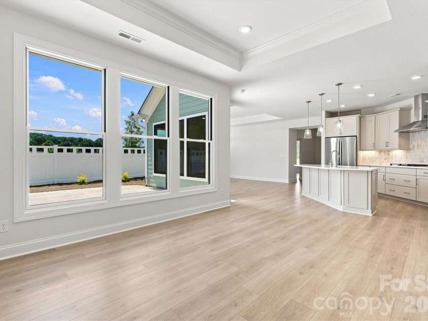 4185 Creek Bridge Circle, Charlotte, NC 28213.  MLS# CAR4243535, YatesRealty ID 8787. 