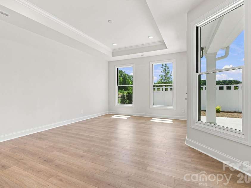 4185 Creek Bridge Circle, Charlotte, NC 28213.  MLS# CAR4243535, YatesRealty ID 8787. 