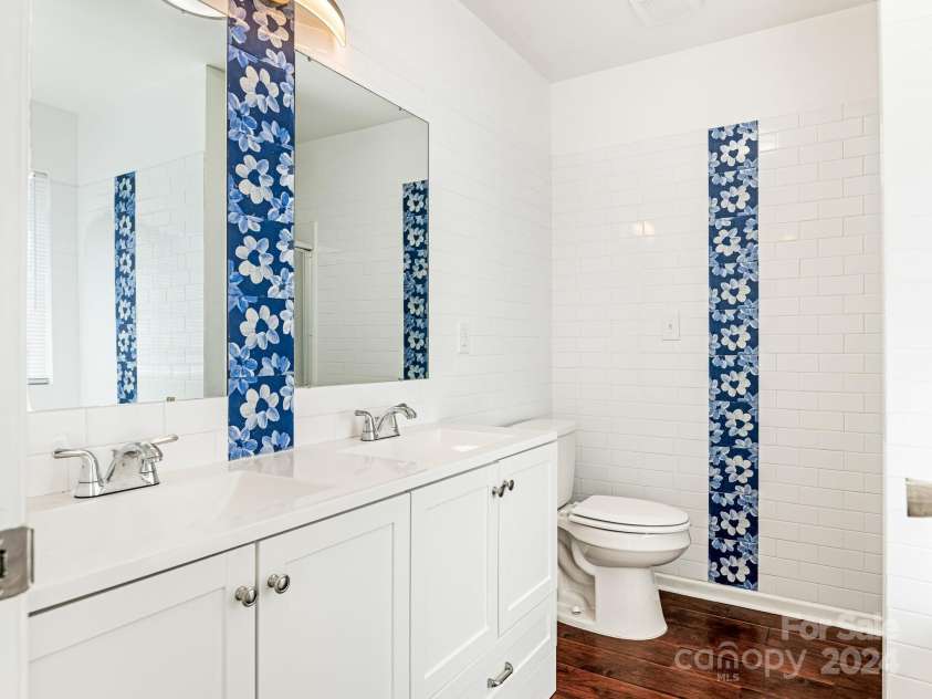 4838 Elizabeth Street, Charlotte, NC 28269.  MLS# CAR4190564, YatesRealty ID 8787. Primary Bathroom