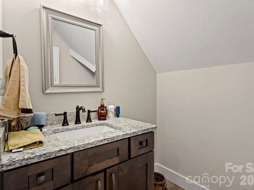 719 Overlook Drive, Flat Rock, NC 28731.  MLS# CAR4354349, YatesRealty ID 8788. 