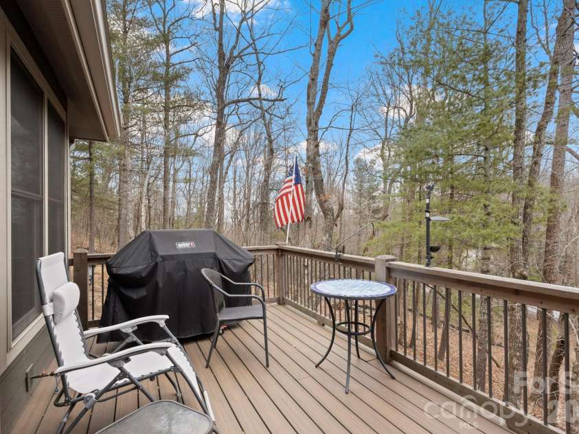 719 Overlook Drive, Flat Rock, NC 28731.  MLS# CAR4354349, YatesRealty ID 8788. 