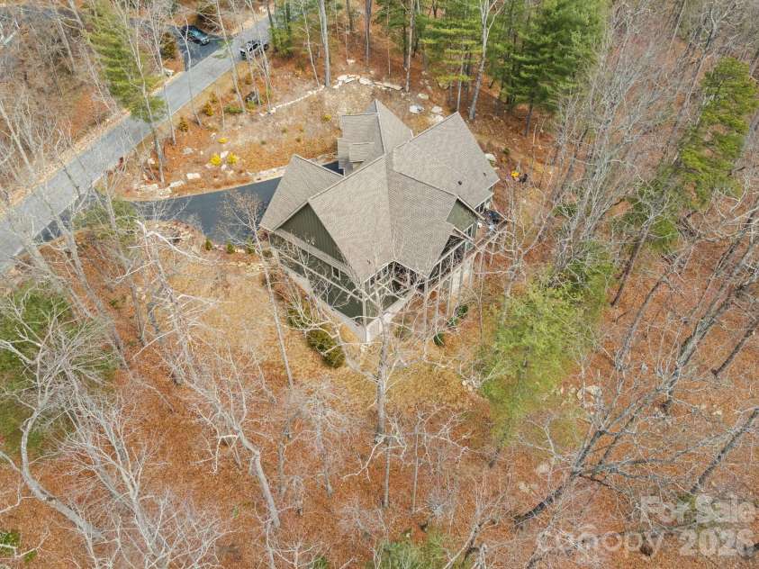 719 Overlook Drive, Flat Rock, NC 28731.  MLS# CAR4354349, YatesRealty ID 8788. 