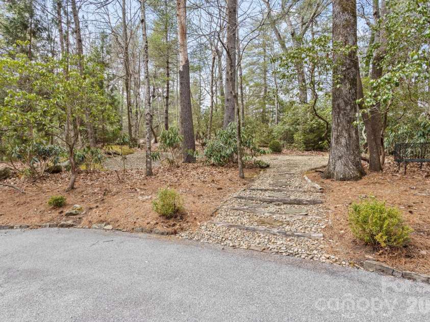 171 Old Hillside Lane, Flat Rock, NC 28731.  MLS# CAR4355213, YatesRealty ID 8789. 