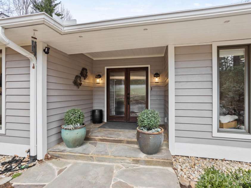 171 Old Hillside Lane, Flat Rock, NC 28731.  MLS# CAR4355213, YatesRealty ID 8789. 
