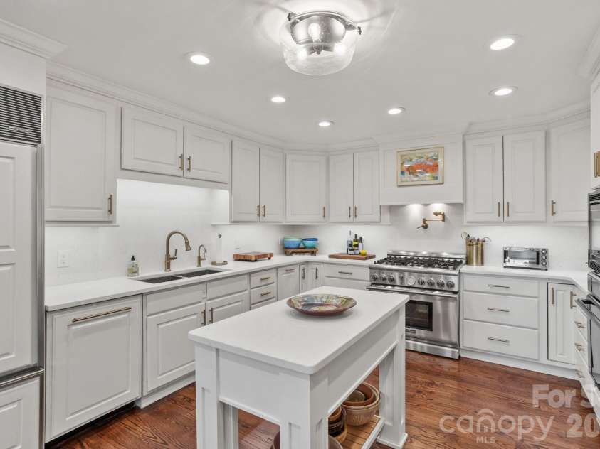 171 Old Hillside Lane, Flat Rock, NC 28731.  MLS# CAR4355213, YatesRealty ID 8789. 