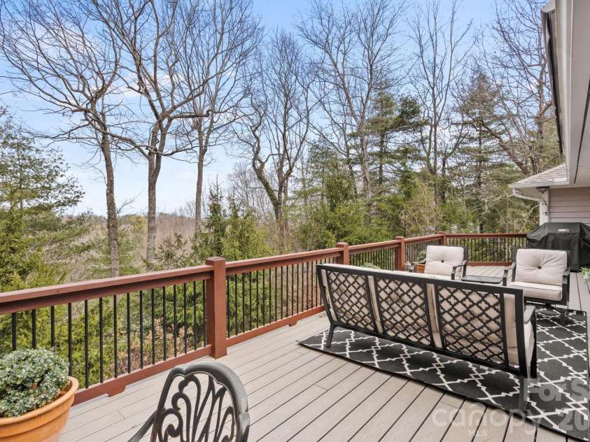 171 Old Hillside Lane, Flat Rock, NC 28731.  MLS# CAR4355213, YatesRealty ID 8789. 