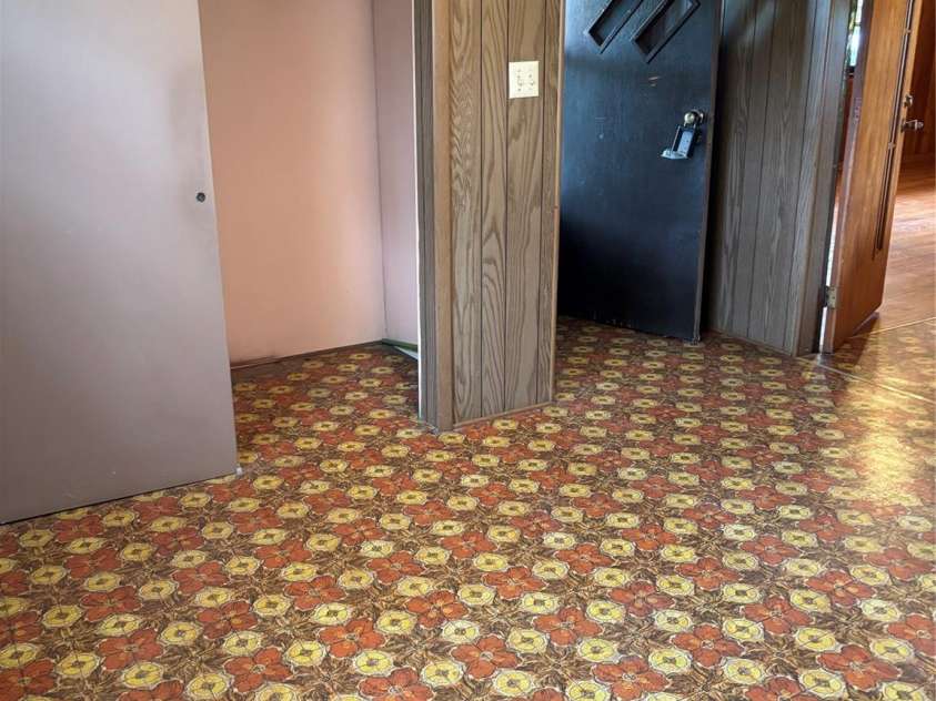 819 Piedmont Avenue, Kings Mountain, NC 28086.  MLS# CAR4364724, YatesRealty ID 8790. Bonus room off the kitchen (Lg closet)