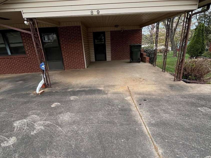 819 Piedmont Avenue, Kings Mountain, NC 28086.  MLS# CAR4364724, YatesRealty ID 8790. Covered parking