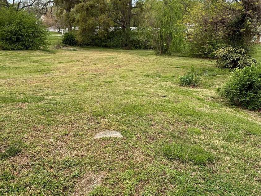 819 Piedmont Avenue, Kings Mountain, NC 28086.  MLS# CAR4364724, YatesRealty ID 8790. Large yard