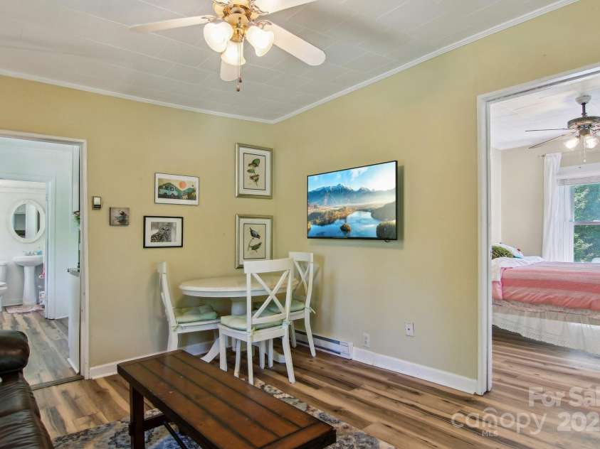 953 Howard Street, Tryon, NC 28782.  MLS# CAR4248154, YatesRealty ID 8790. 