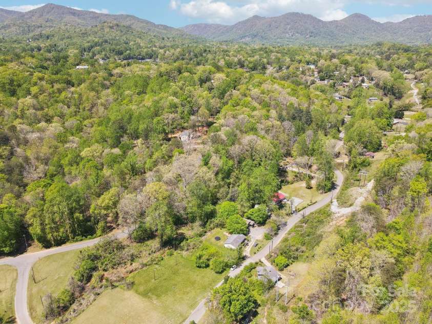 953 Howard Street, Tryon, NC 28782.  MLS# CAR4248154, YatesRealty ID 8790. 