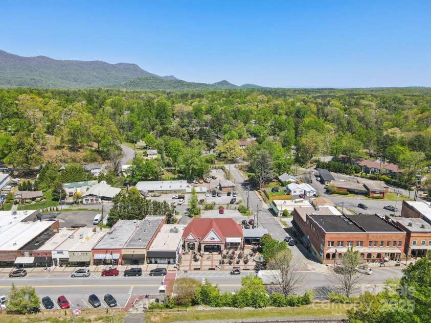 953 Howard Street, Tryon, NC 28782.  MLS# CAR4248154, YatesRealty ID 8790. 