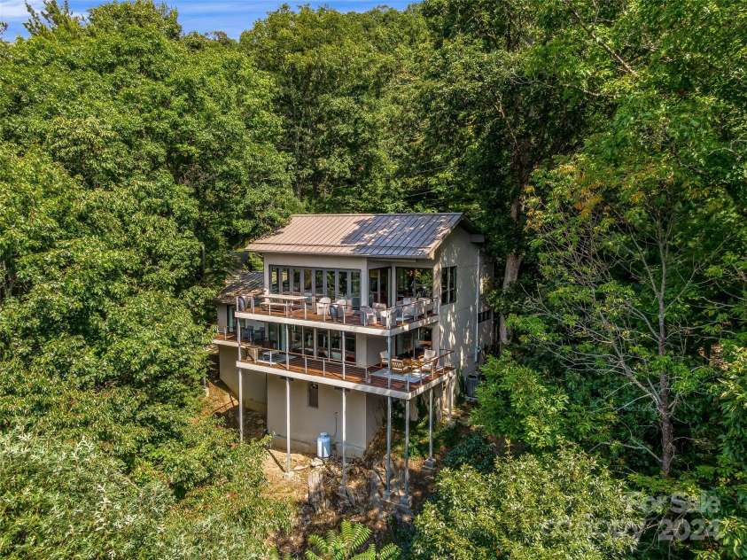 219 Old Toll Road, Asheville, NC 28804.  MLS# CAR4186795, YatesRealty ID 8791. 