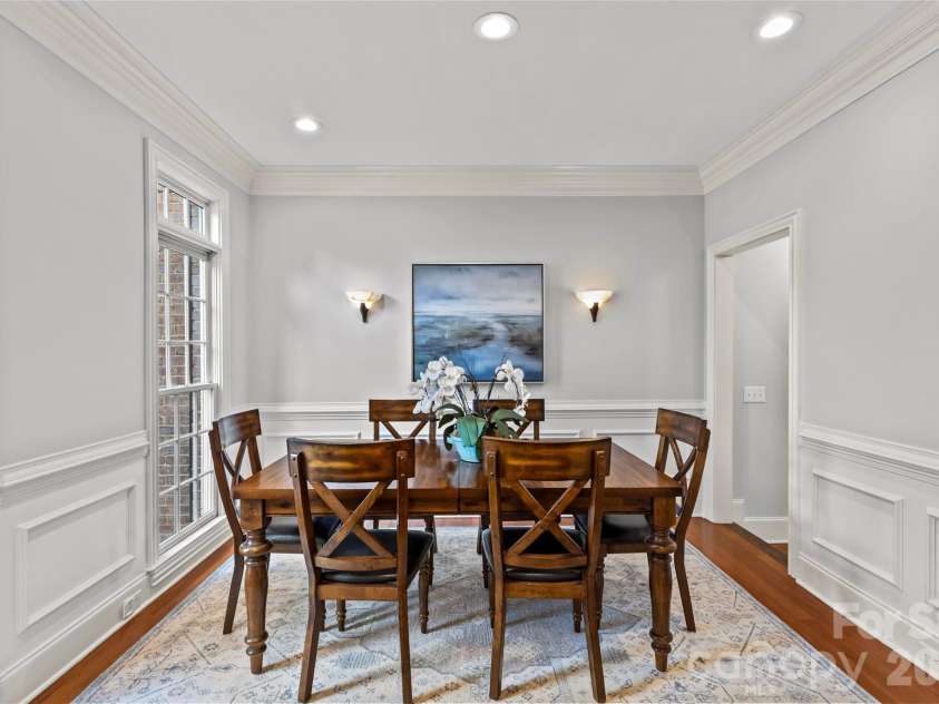 529 Queens Road, Charlotte, NC 28207.  MLS# CAR4353298, YatesRealty ID 8792. Dining Room