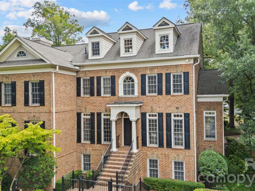 529 Queens Road, Charlotte, NC 28207.  MLS# CAR4353298, YatesRealty ID 8792. Front Exterior