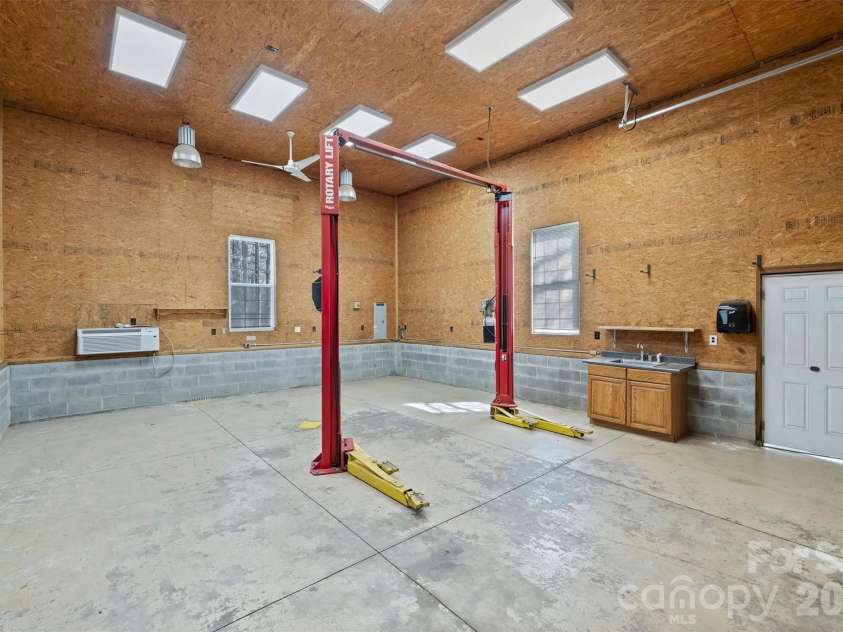 189 Fea Lane, Iron Station, NC 28080.  MLS# CAR4358306, YatesRealty ID 8793. 
