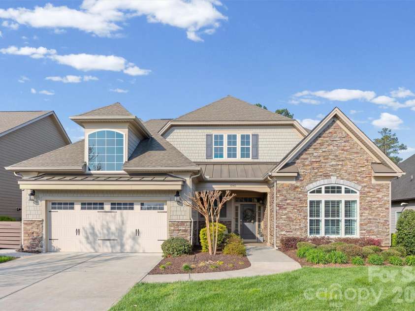 1045 Chippenham Avenue, Lancaster, SC 29720.  MLS# CAR4361759, YatesRealty ID 8794. 1045 Chippenham 
