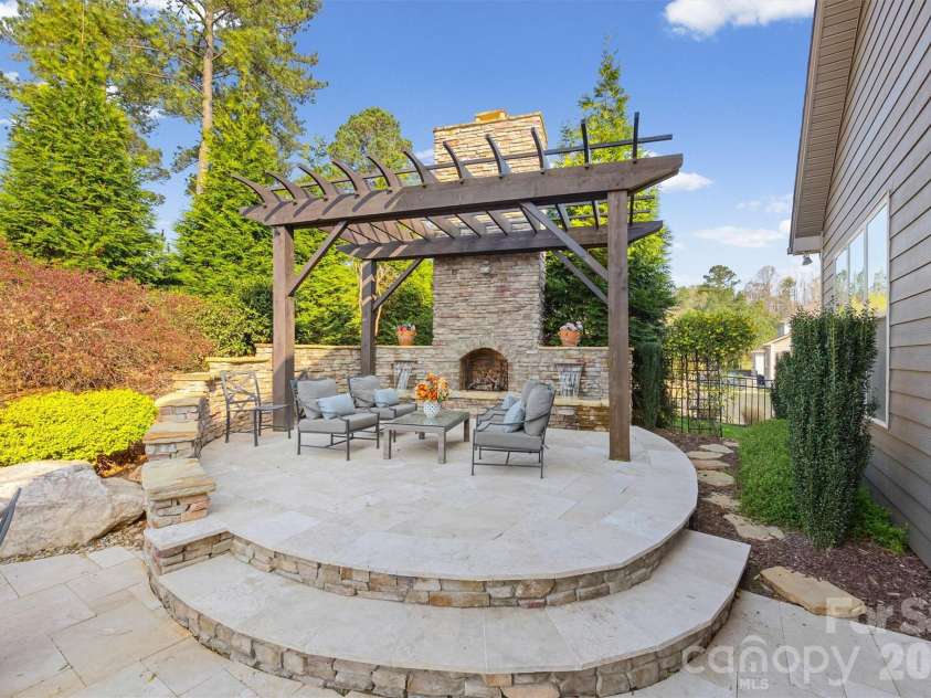 1045 Chippenham Avenue, Lancaster, SC 29720.  MLS# CAR4361759, YatesRealty ID 8794. 