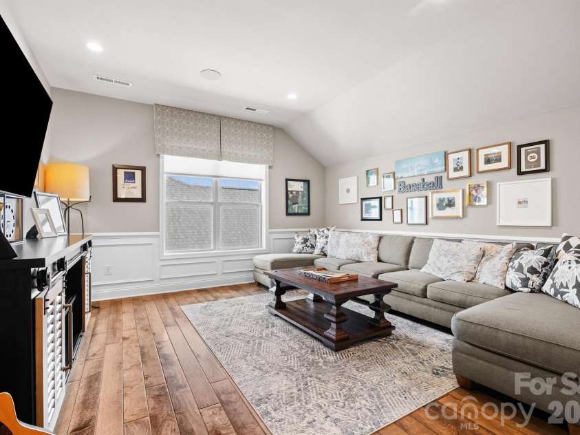1045 Chippenham Avenue, Lancaster, SC 29720.  MLS# CAR4361759, YatesRealty ID 8794. Bonus Room 