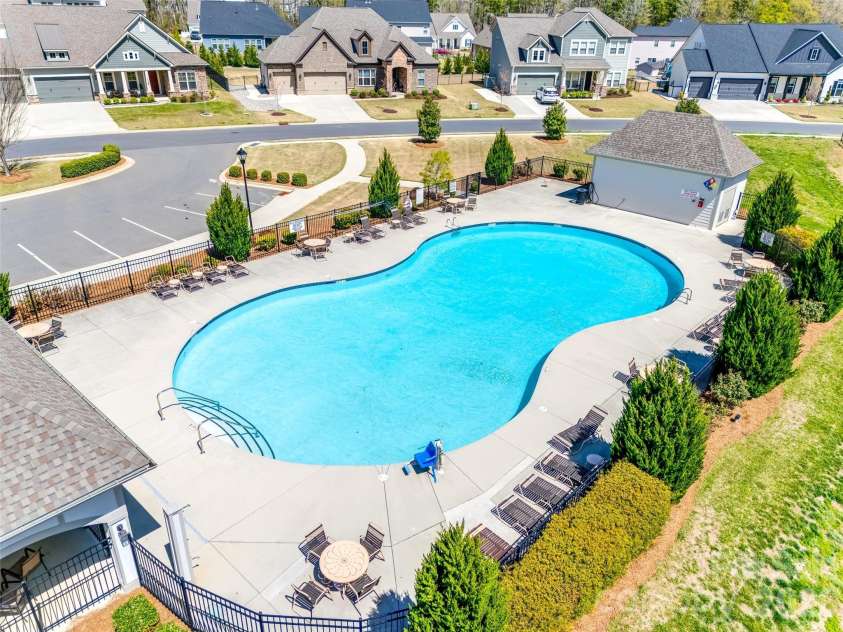 1045 Chippenham Avenue, Lancaster, SC 29720.  MLS# CAR4361759, YatesRealty ID 8794. Pool 