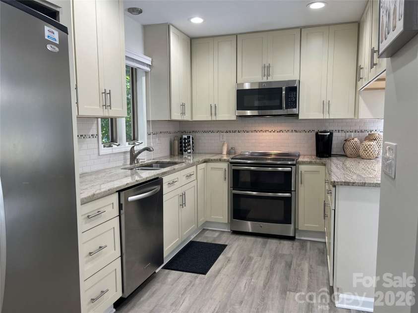 255 Gateway Drive, Lake Lure, NC 28746.  MLS# CAR4354497, YatesRealty ID 8795. 