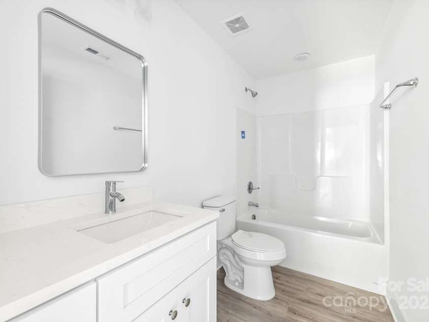 3048 Goble Street, Gastonia, NC 28056.  MLS# CAR4248279, YatesRealty ID 8795. Bathroom